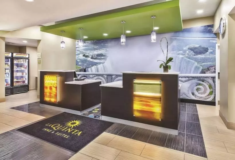 Hotelli La Quinta By Wyndham Niagara Falls