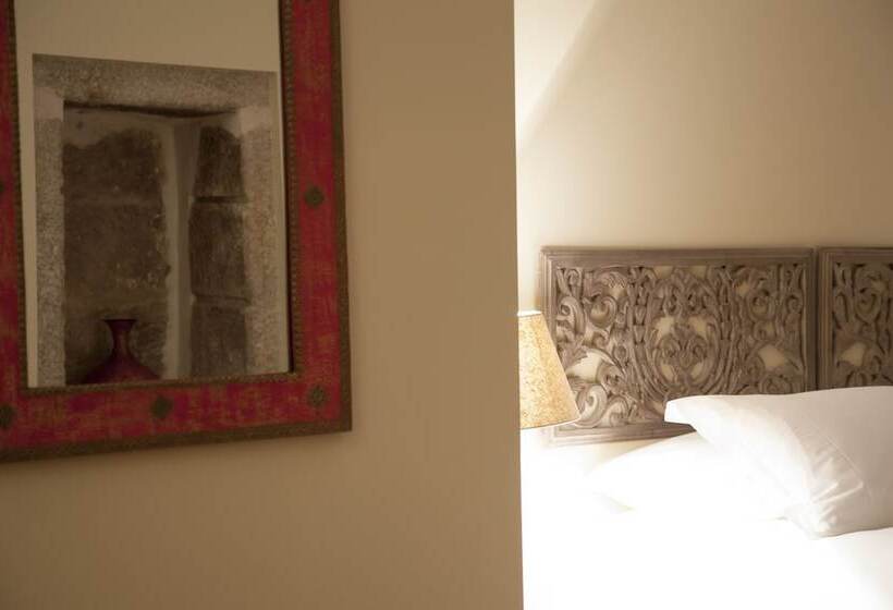 هتل Quinta Dos Carvalhos