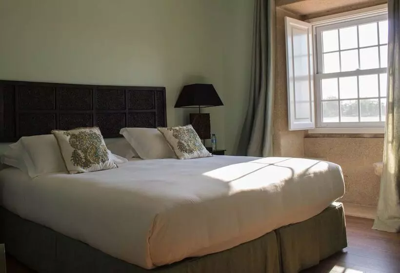 هتل Quinta Dos Carvalhos