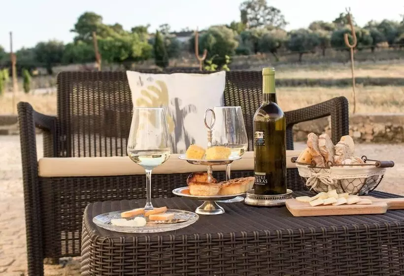 هتل Quinta Dos Carvalhos