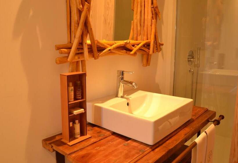 هتل Quinta Dos Carvalhos