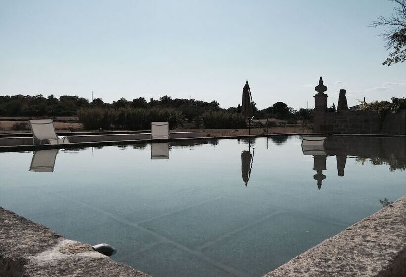 هتل Quinta Dos Carvalhos