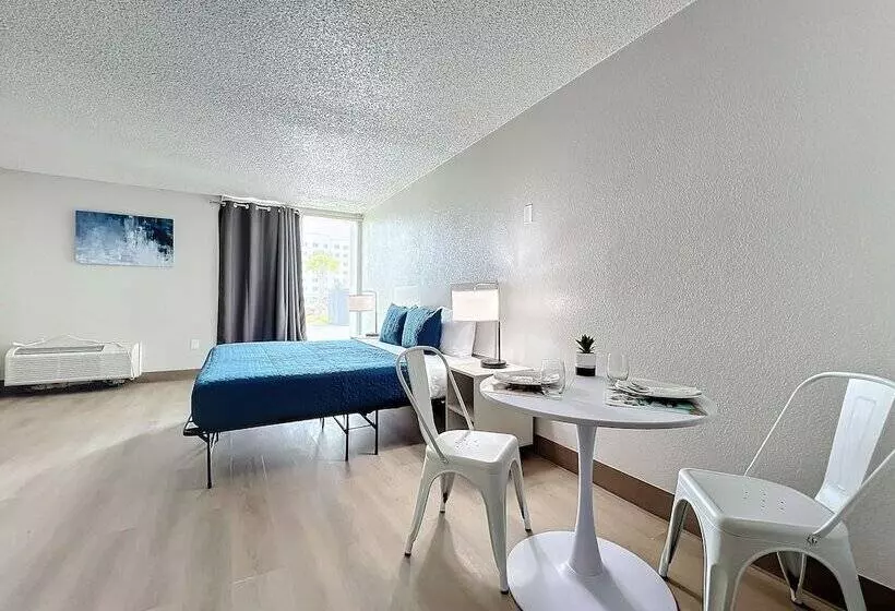 ホテル Stayable Kissimmee East