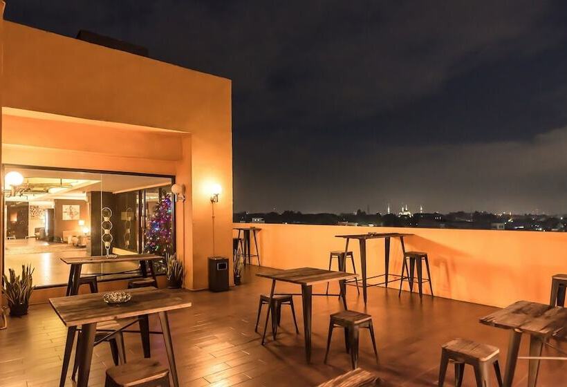 فندق Yellow Bee Tangerang