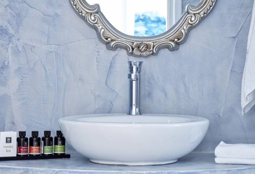 Orabel Suites Santorini