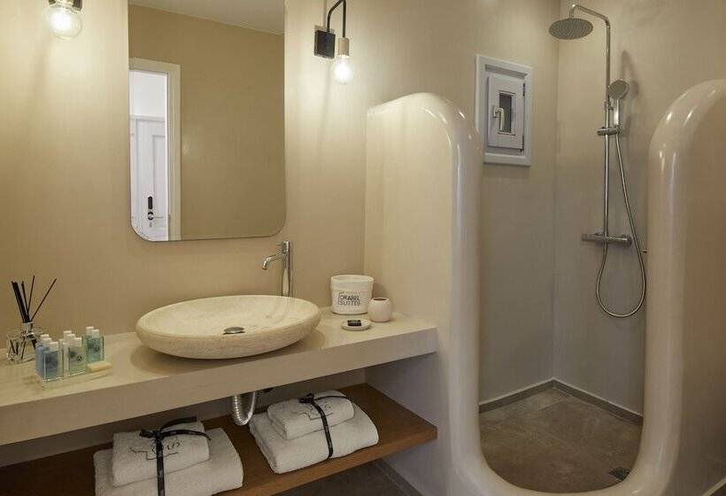 Orabel Suites Santorini