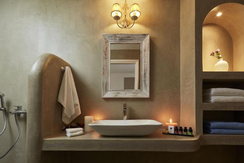 Orabel Suites Santorini