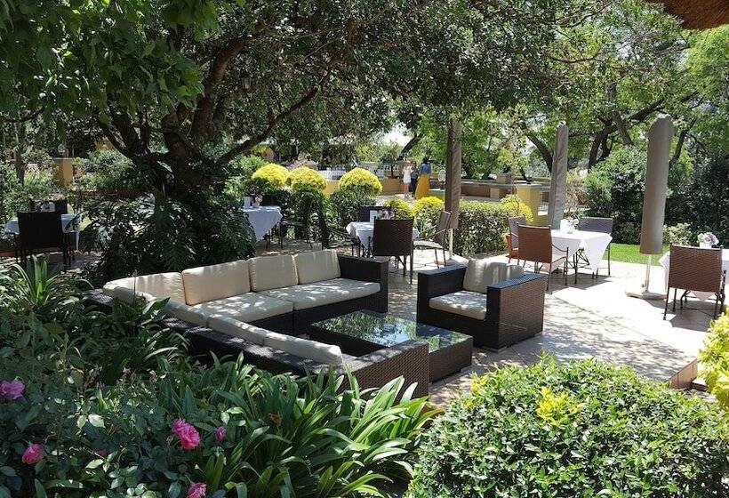 پانسیون Black Eagle Hotel & Spa