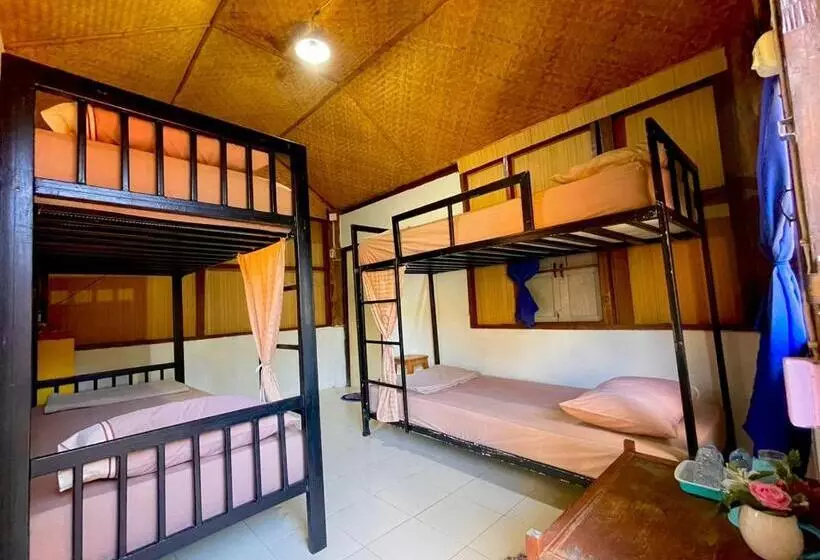 پانسیون Rainbow House Pai