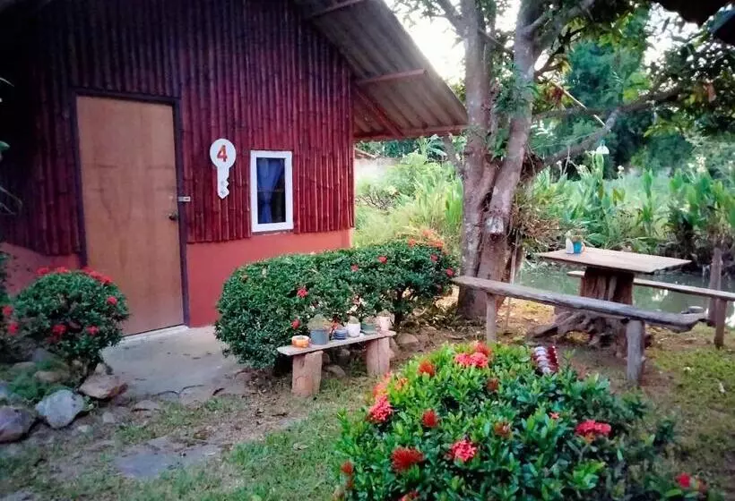 پانسیون Rainbow House Pai