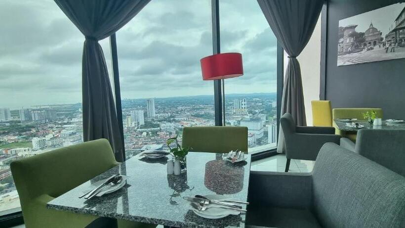 The Shore Hotel & Residences