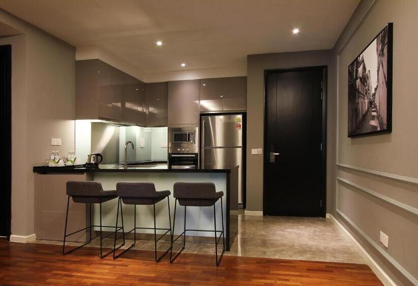 The Shore Hotel & Residences