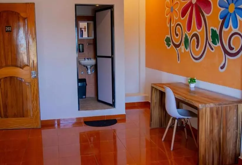 هاستل Posada Girasol