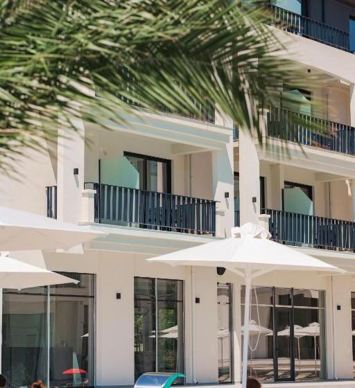 فندق Jost Caravel