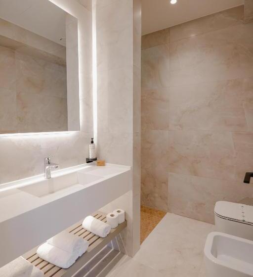 فندق Jost Caravel