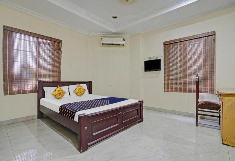 בית מלון כפרי Spot On 81226 Cherai Rest Home