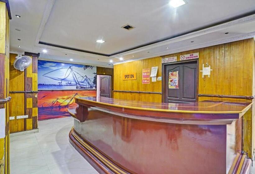 בית מלון כפרי Spot On 81226 Cherai Rest Home