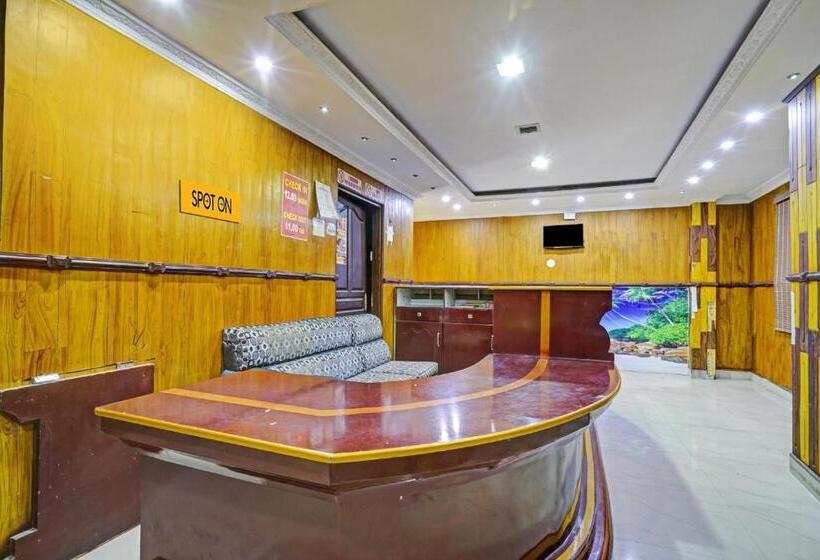 בית מלון כפרי Spot On 81226 Cherai Rest Home