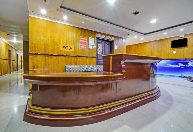 בית מלון כפרי Spot On 81226 Cherai Rest Home