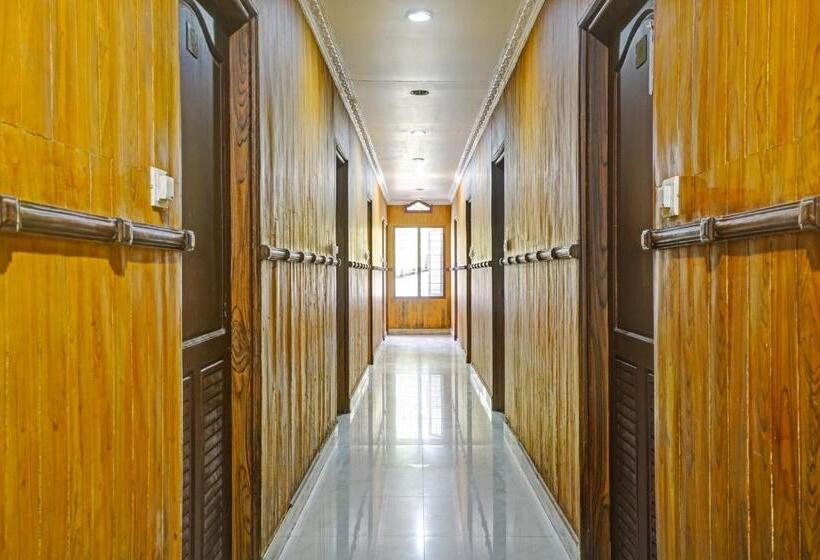 בית מלון כפרי Spot On 81226 Cherai Rest Home