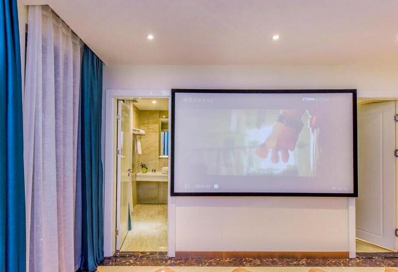 Oasis Hotel, Changsha Auto West Station Business School