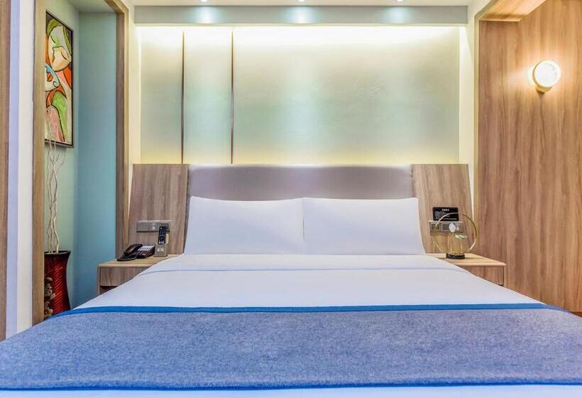 Oasis Hotel, Changsha Auto West Station Business School