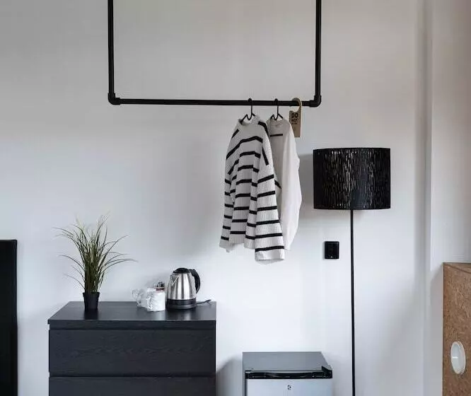 Urban Hotel The Golden Stork