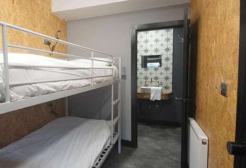 هاستل The Studio