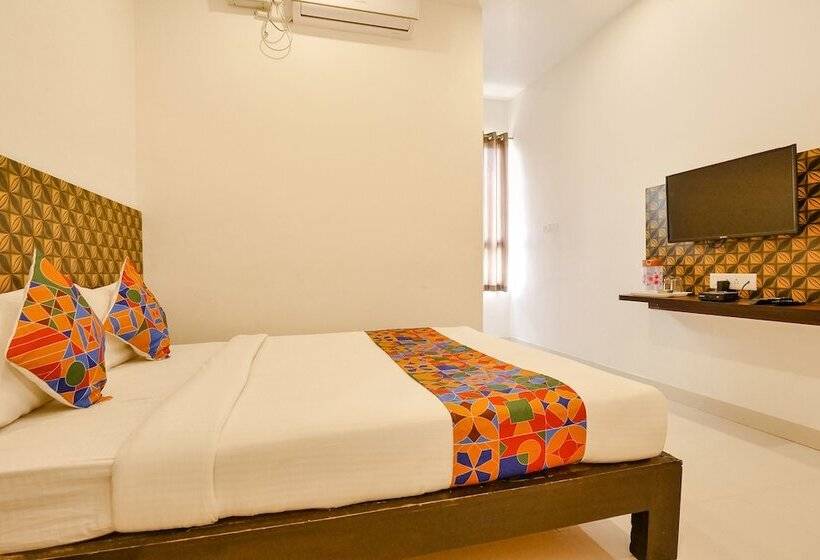 Bed and Breakfast Fabexpress Krishna Suites