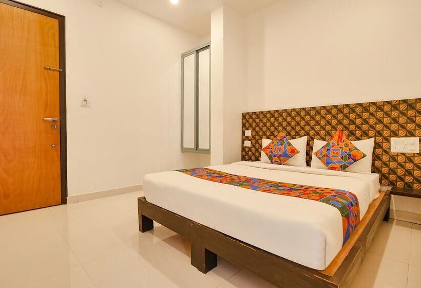 Bed and Breakfast Fabexpress Krishna Suites