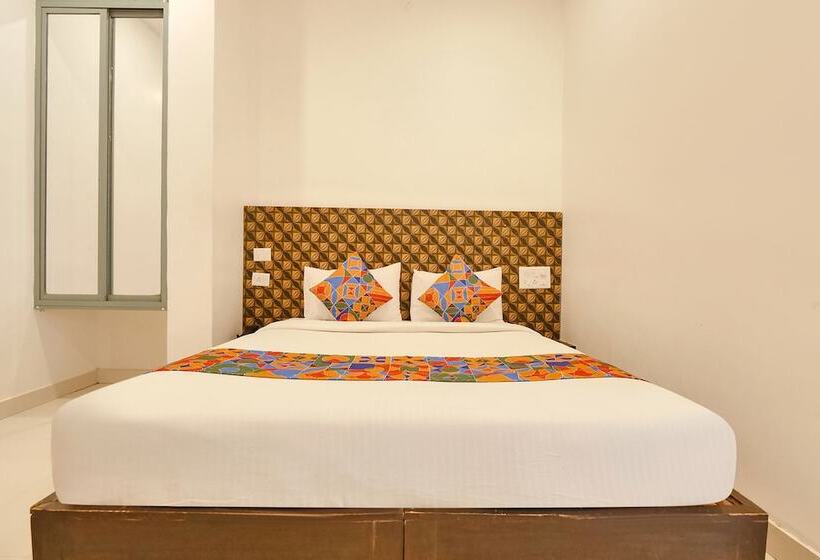 Bed and Breakfast Fabexpress Krishna Suites