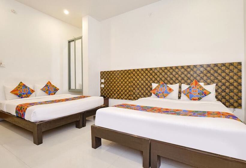 Bed and Breakfast Fabexpress Krishna Suites