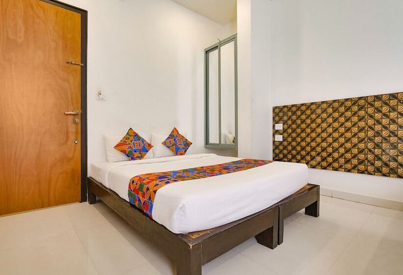 Bed and Breakfast Fabexpress Krishna Suites