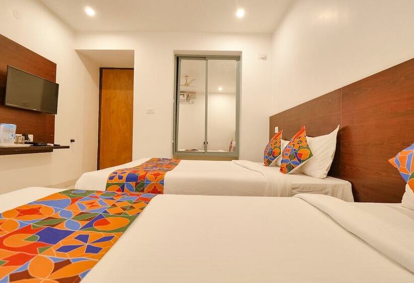 Bed and Breakfast Fabexpress Krishna Suites