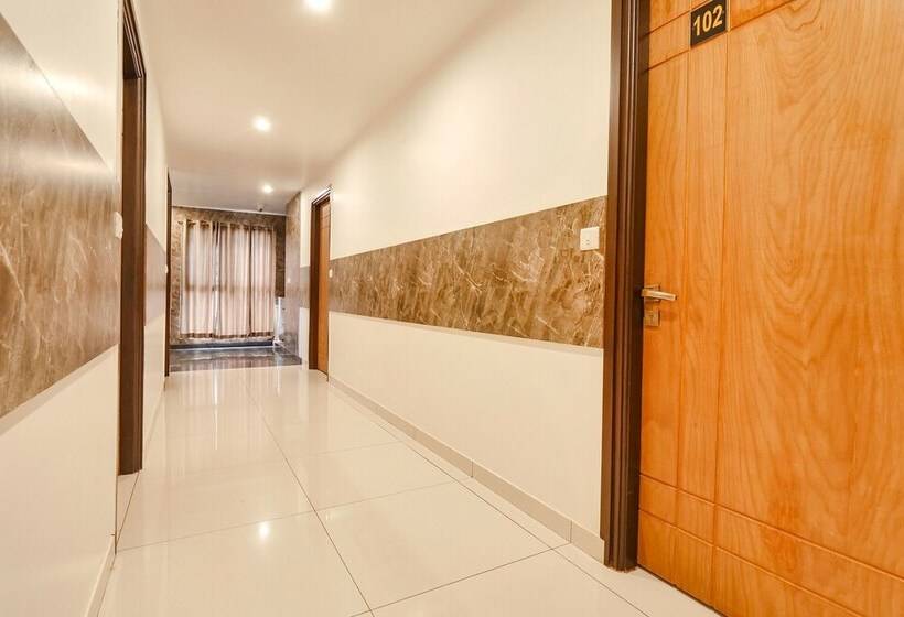 Bed and Breakfast Fabexpress Krishna Suites