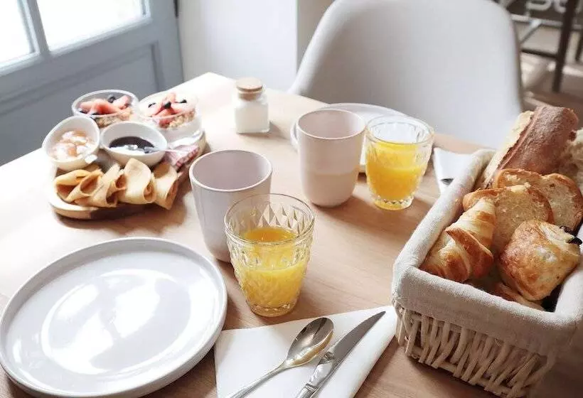 Aamiaismajoitus (B&B) Pierres Blanches Guérande   Maison D Hôtes