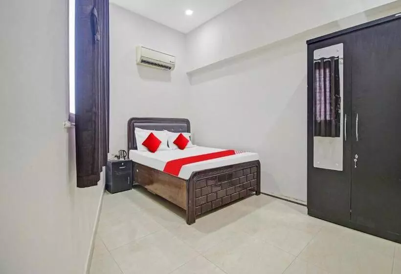 Hotelli Flagship Crossroad Rooms