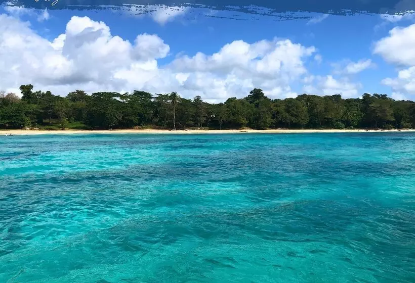 Hotelli Tribe Inn & Rooftop Lounge