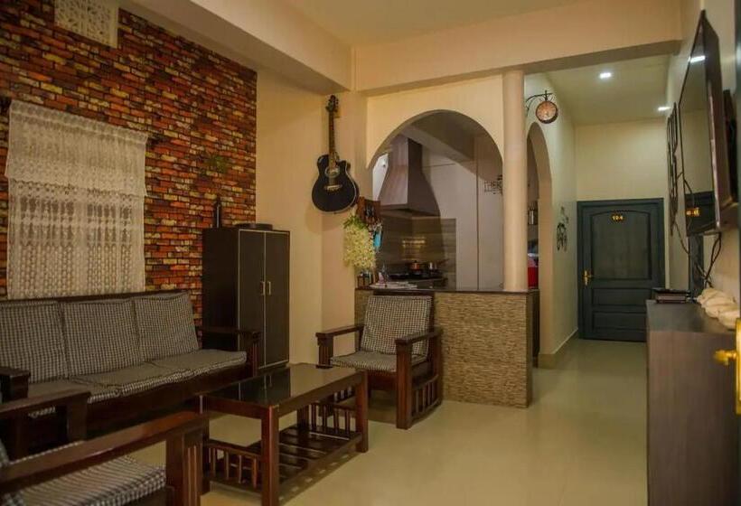 پانسیون Bri Mansion