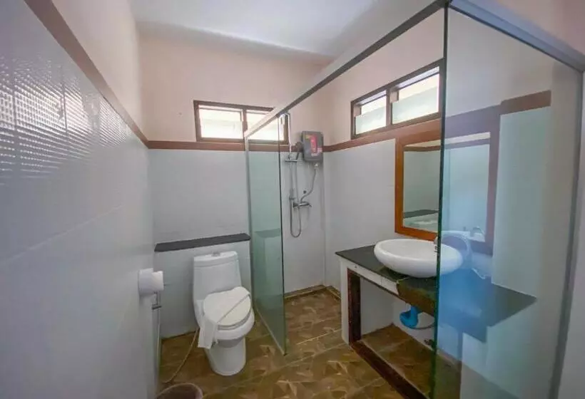 Hotelli Chaithalay Khanom Resort