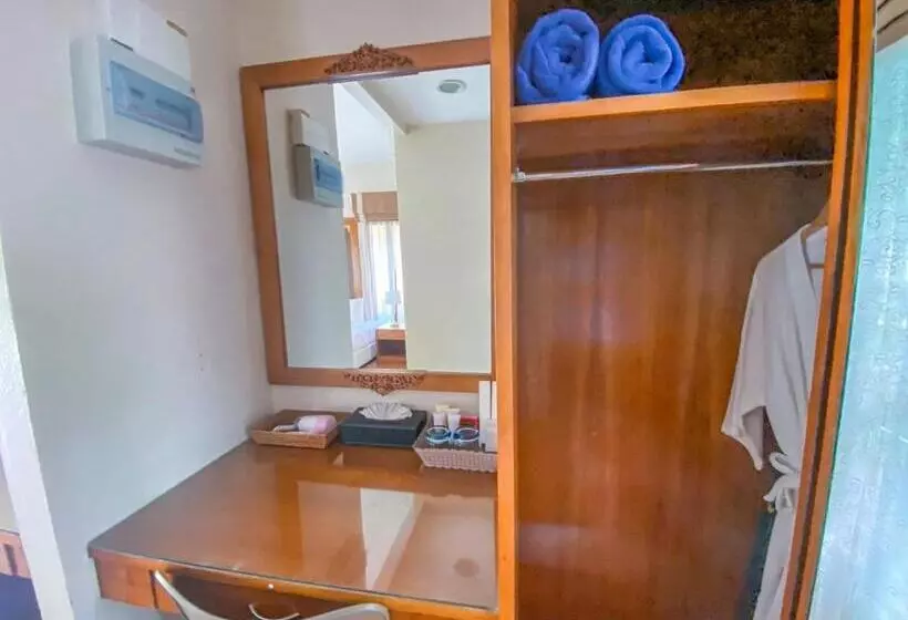 Hotelli Chaithalay Khanom Resort