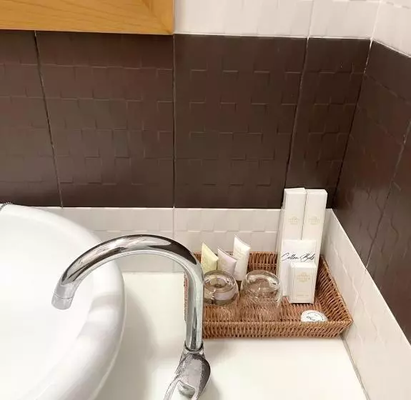 Hotelli Chaithalay Khanom Resort