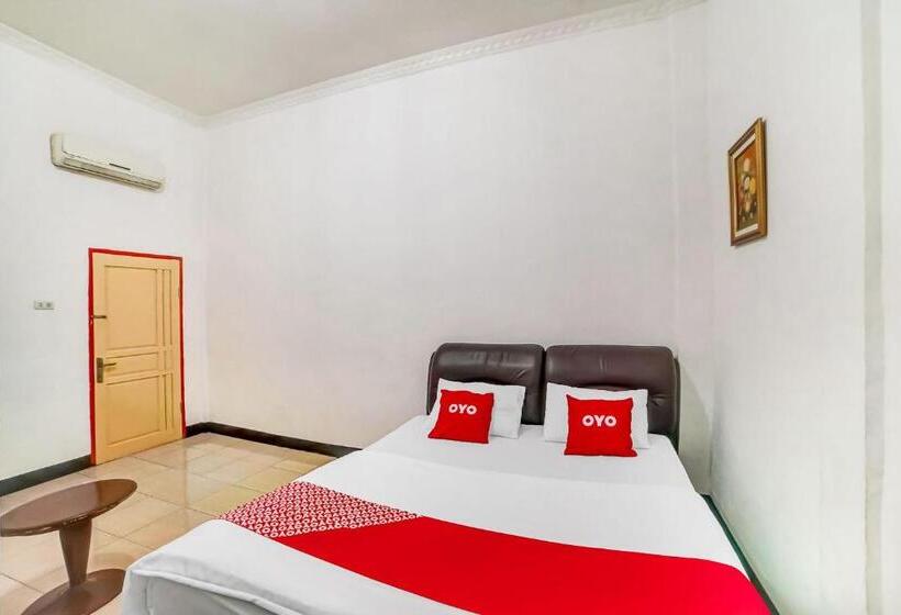 Oyo 90834 Hotel Anugrah