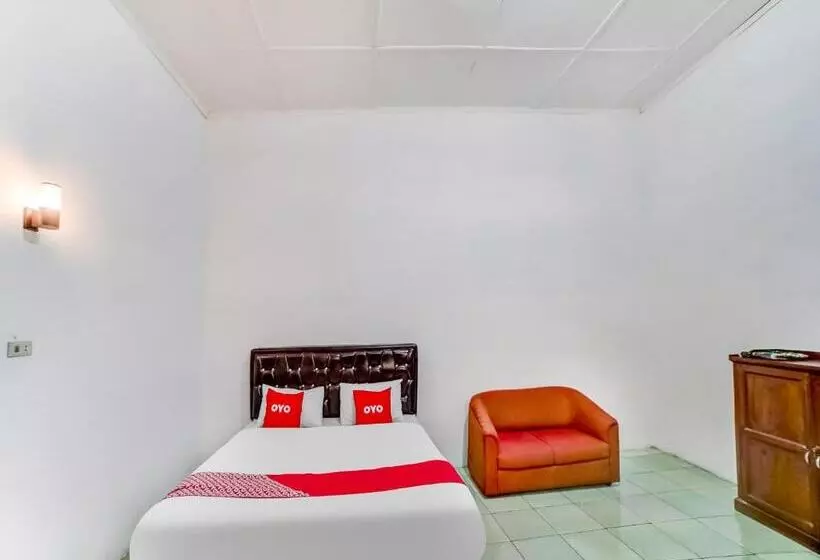 Oyo 90834 Hotel Anugrah