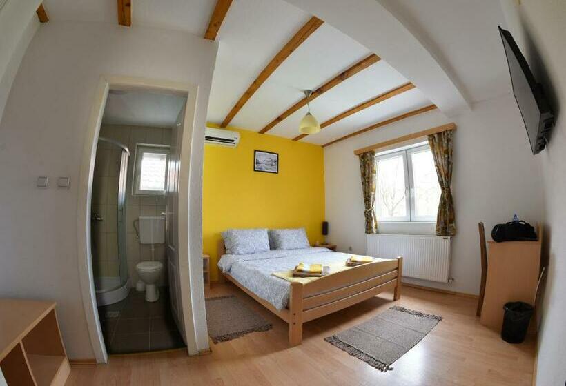 پانسیون Sobe Zlatnik