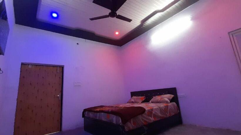 Spot On Hotel Paradise