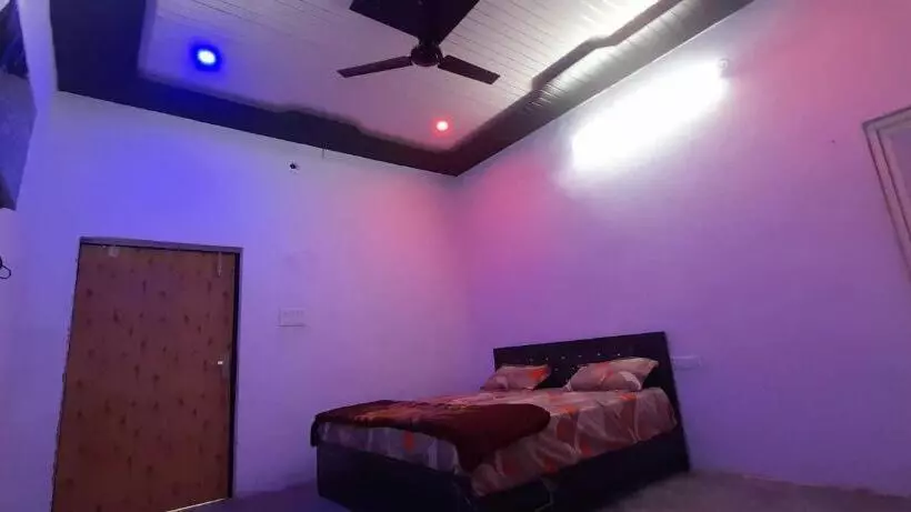 Spot On Hotel Paradise
