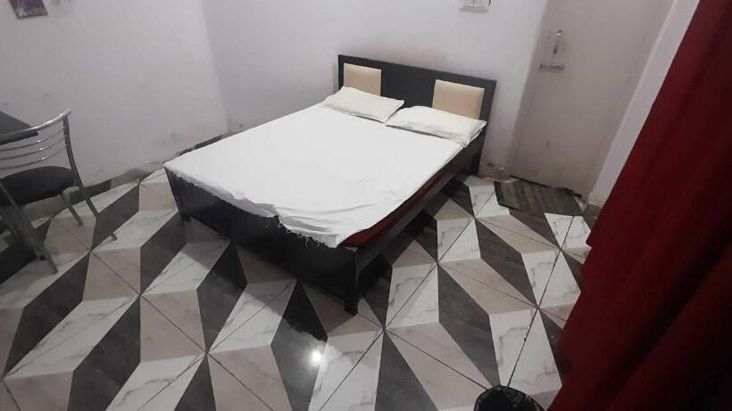 Spot On Hotel Paradise