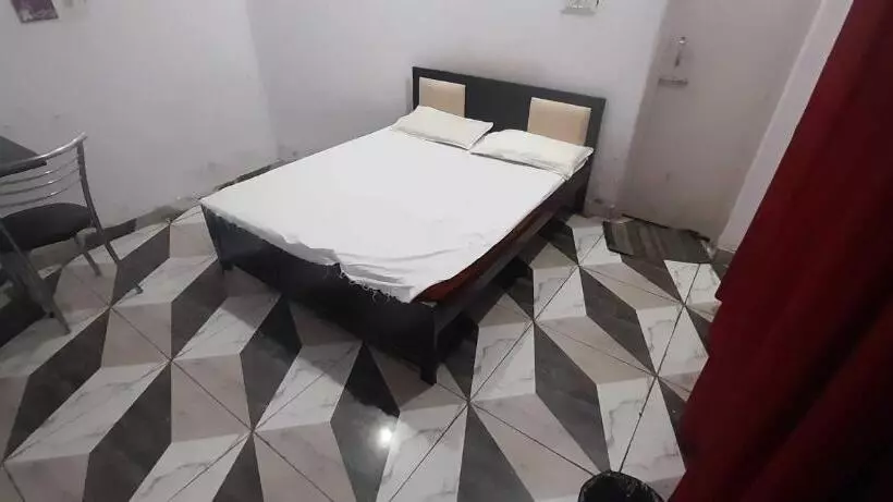 Spot On Hotel Paradise