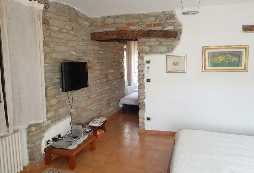 Bed and Breakfast Appartamento Isabella Nel Centro Di Monastero Bormida